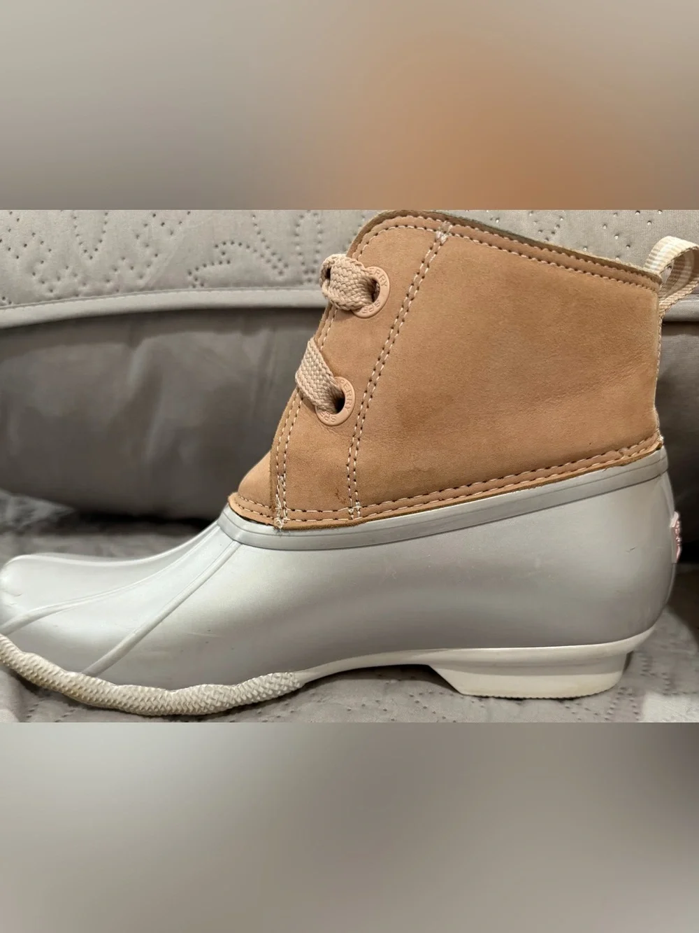Sperry Saltwater Metallic Silver Tan Duck Boots Women’s Size 9